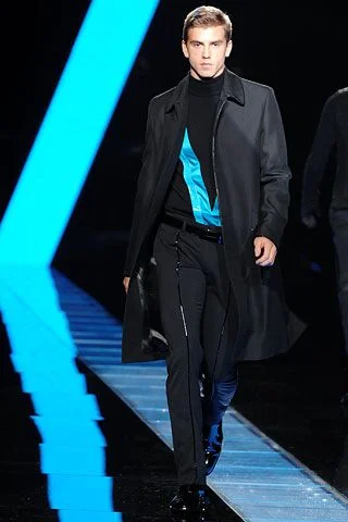 Look 32